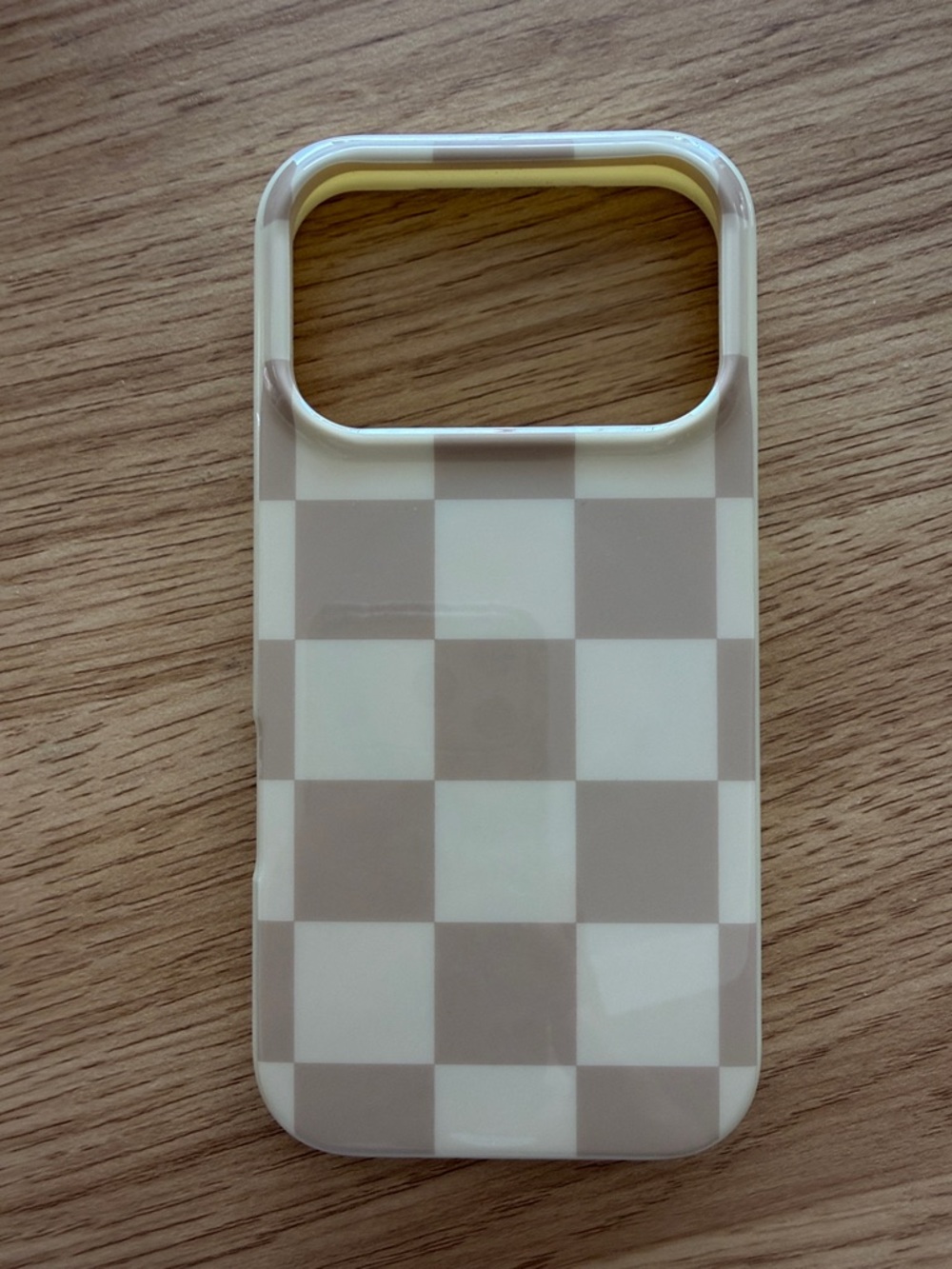 Casely iPhone 17 Pro Case Classic + MagSafe® in Neutral Checkerboard